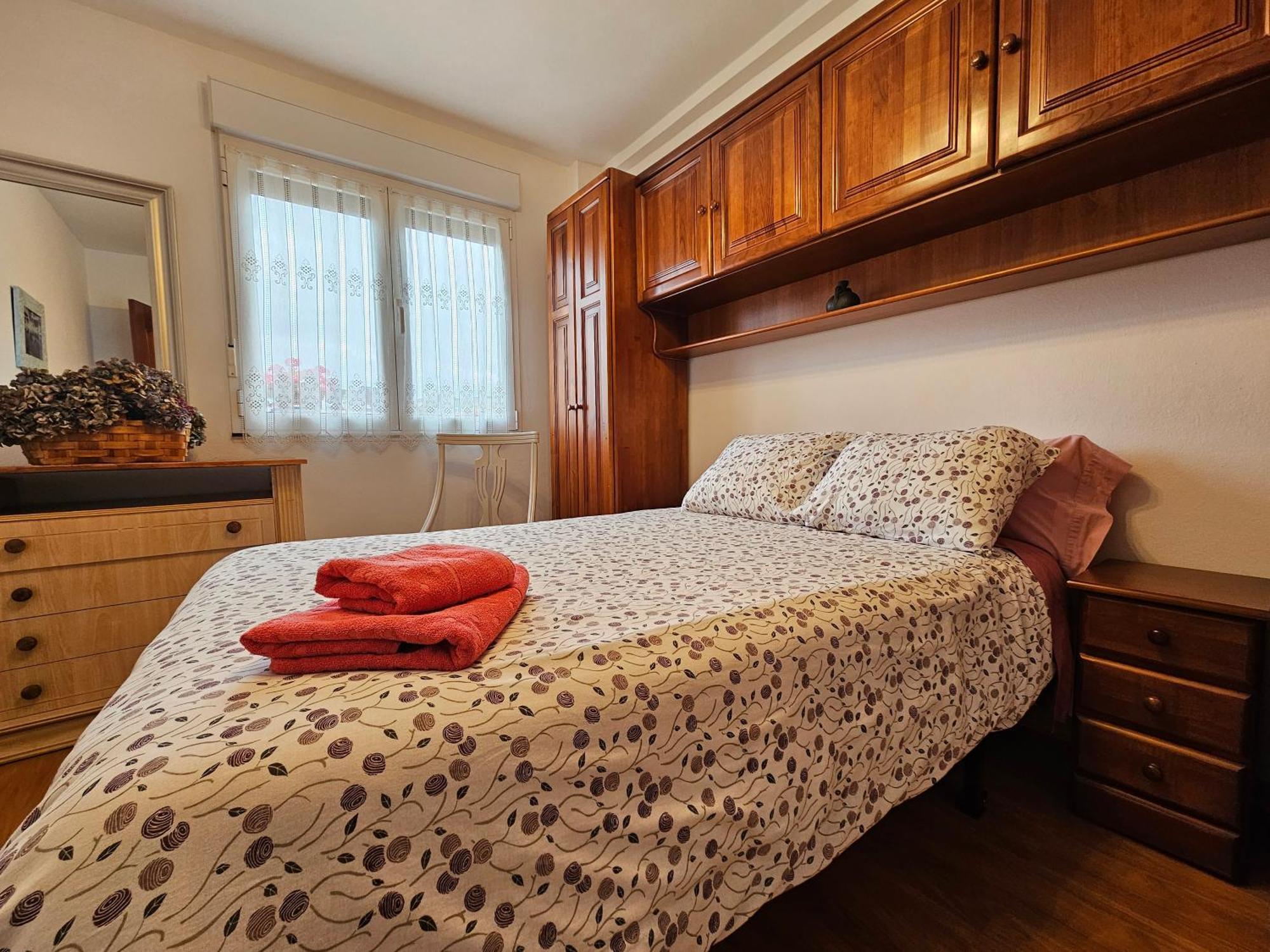 Apartamento Casa Lantoxana Gijón Exterior foto